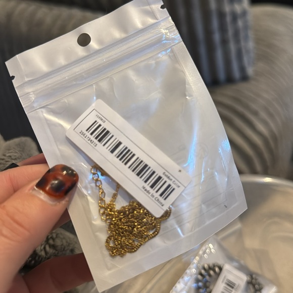 NWT gold twist necklace chain - Picture 4 of 4